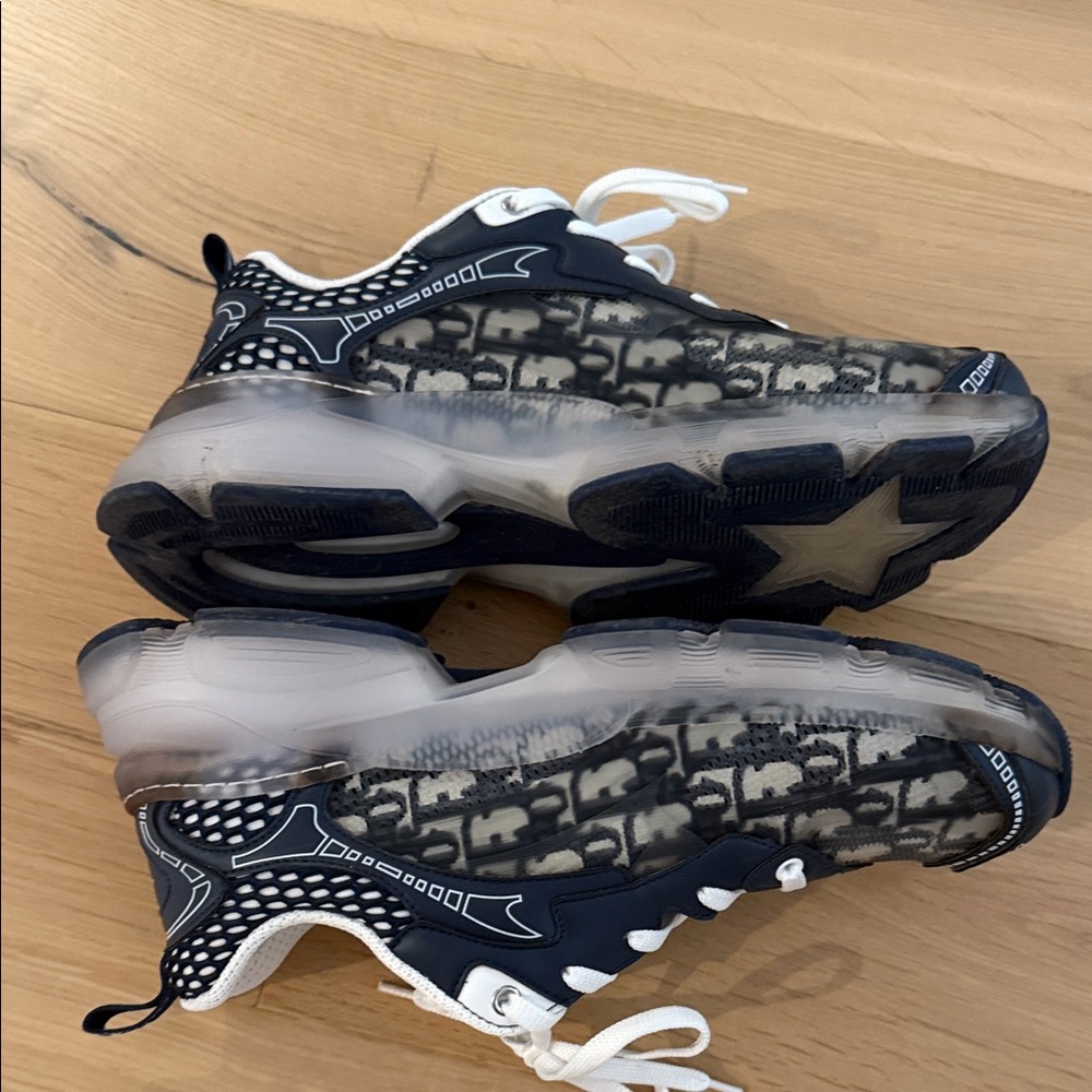 Dior woman’s Blue and White Patterned Sneakers - Picture 6 of 14